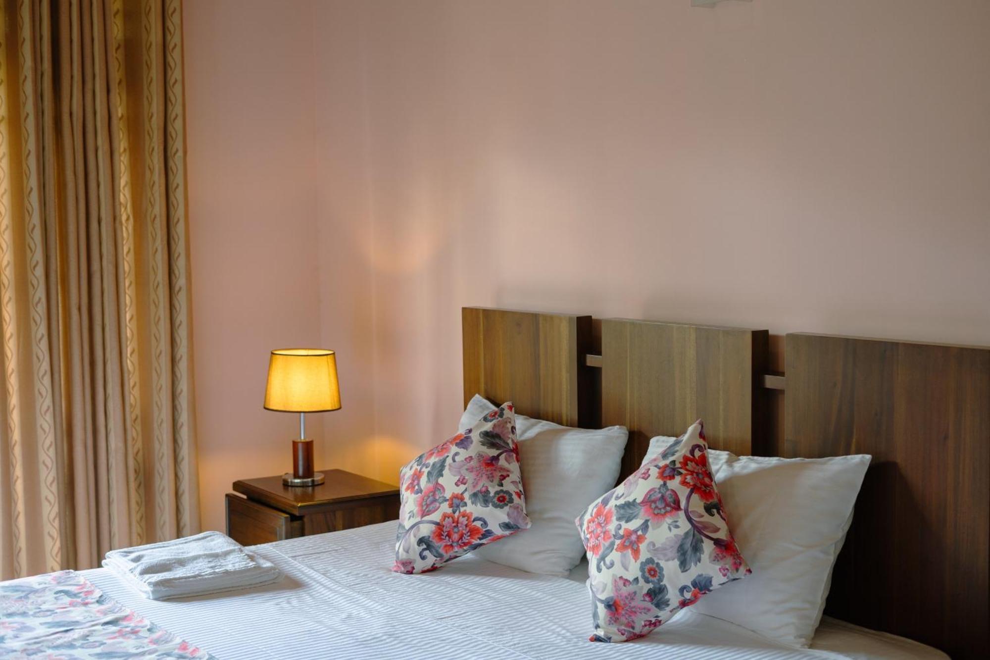 Bigcity Villa - Airport Transit Hotel Катунаяка Экстерьер фото
