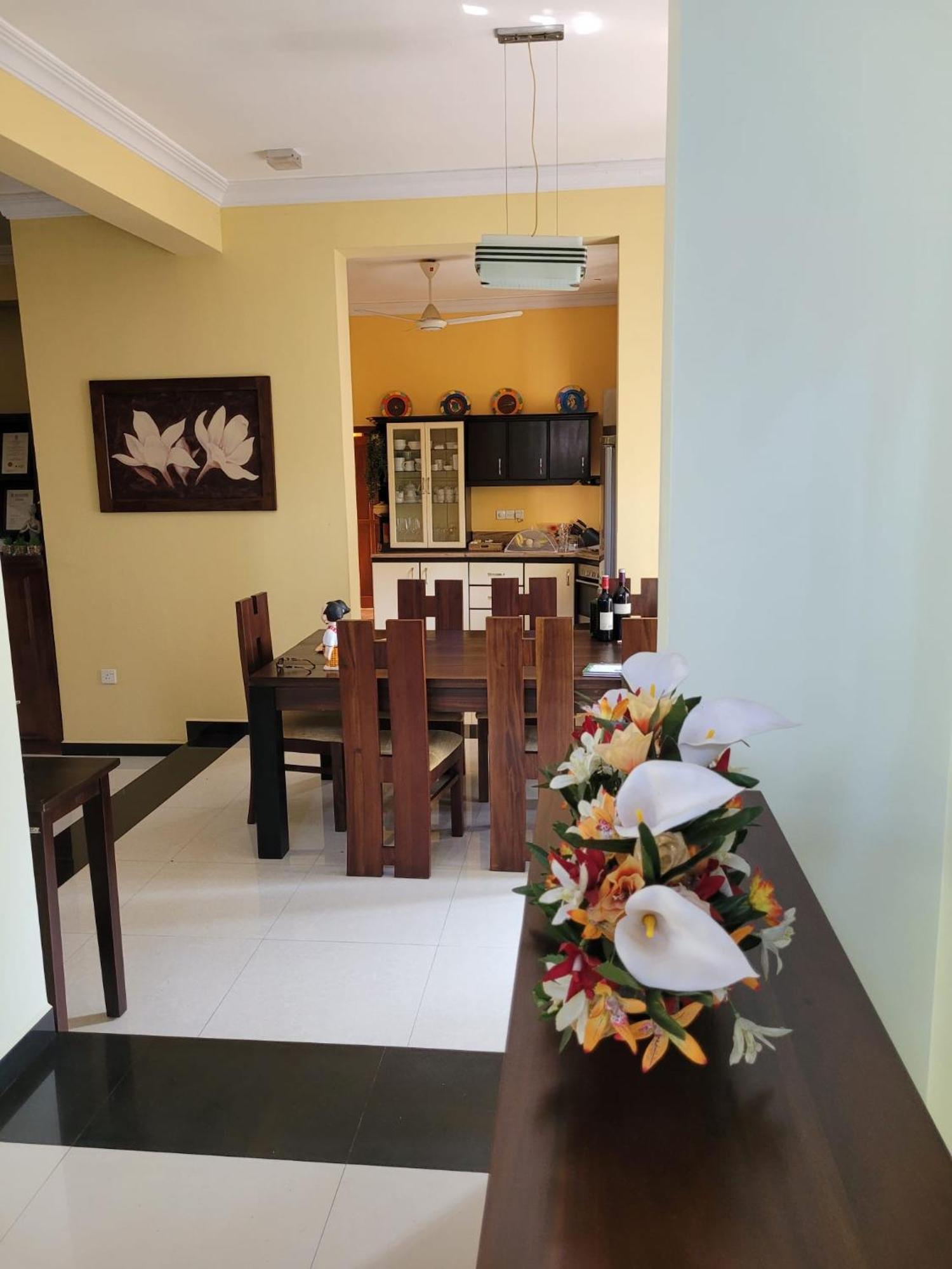 Bigcity Villa - Airport Transit Hotel Катунаяка Экстерьер фото